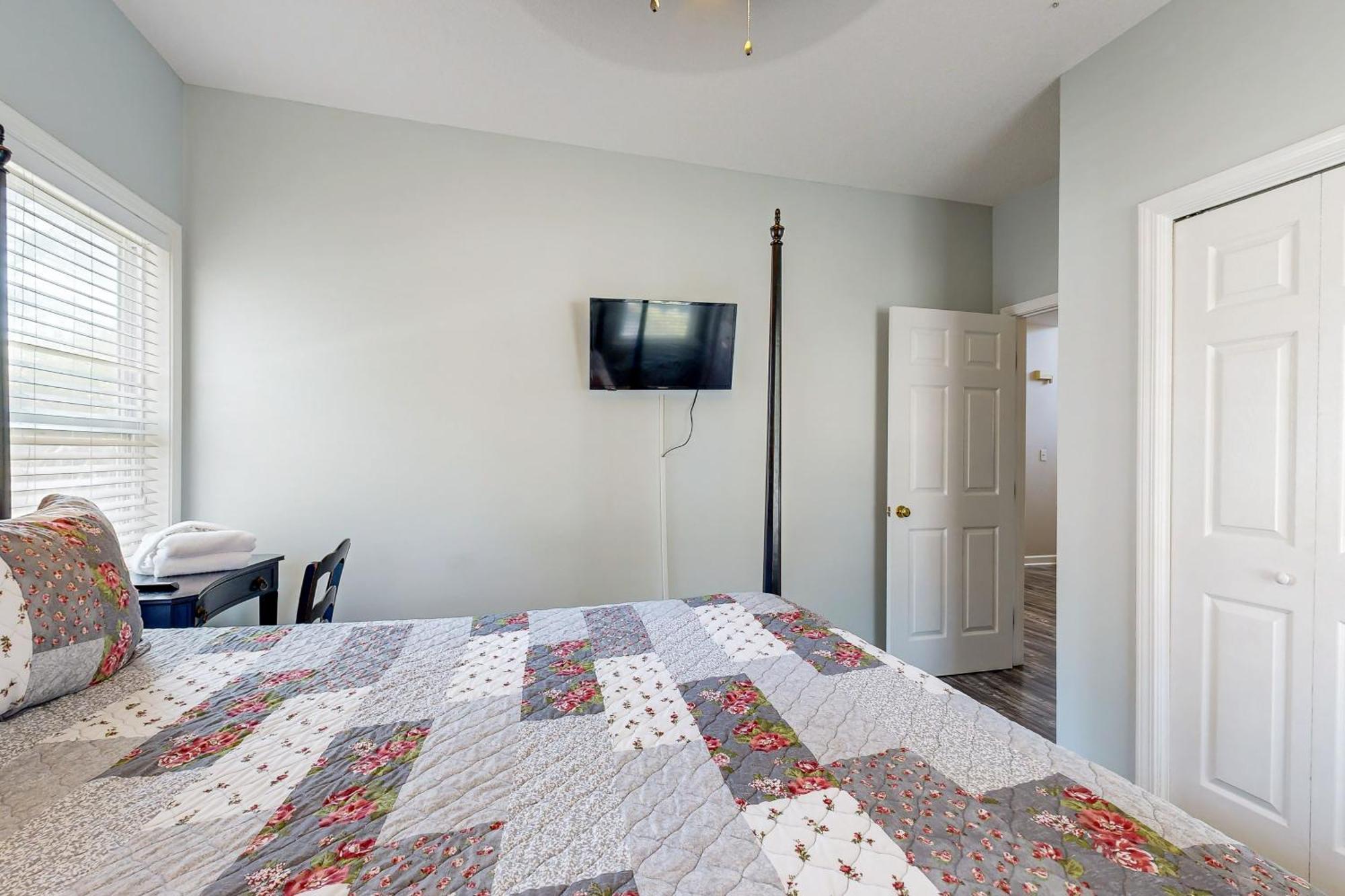 Shady Retreat Villa Тайби Айлънд Екстериор снимка
